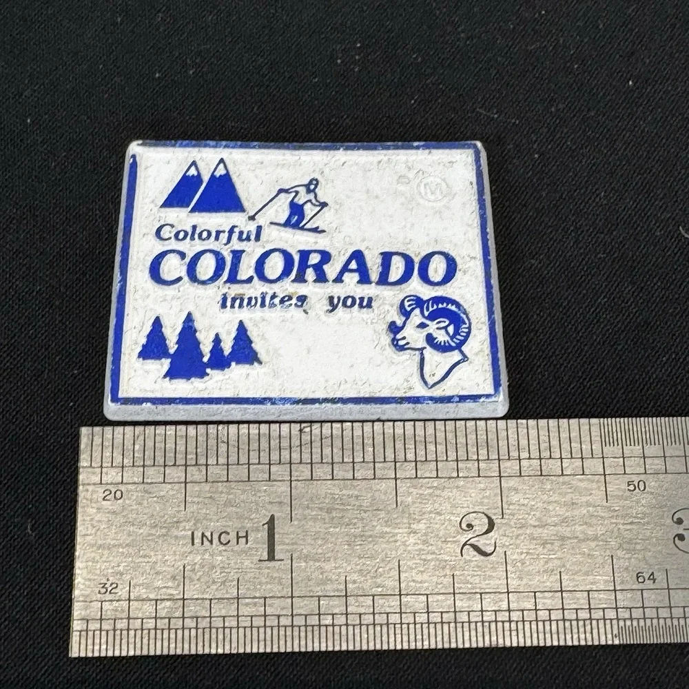Vintage Colorado Magnet Colorful Colorado Invites You‎